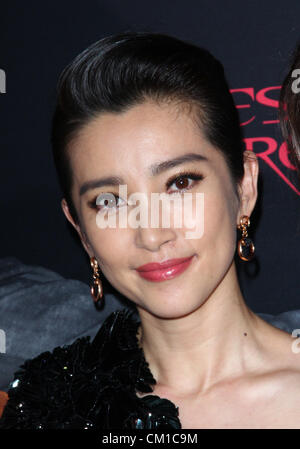 12. September 2012 - Los Angeles, Kalifornien, USA - Li Bingbing besucht Premiere von Screen Gems' '' Resident Evil: Retribution'' am 12. September 2012 Regal Kinos L.A Theatre, Los Angeles, CA. USA. (Kredit-Bild: © TLeopold/Globe Photos/ZUMAPRESS.com) Stockfoto