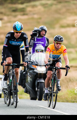 Staffordshire, UK. 13. September 2012. Bradley Wiggins und Mark Cavendish, Team Sky, Richtfest am Staffordshire Moors auf der 5. Etappe der Tour of Britain, 13. September 2012. Bildnachweis: Paul Griffiths / Alamy Live News Stockfoto