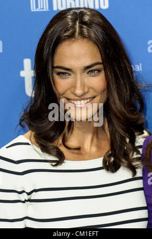 Toronto, Ontario, Kanada - SAADET AKSOY besucht die "Zweimal geboren" Foto-Shooting während der 2012 Toronto International Film Festival im TIFF Bell Lightbox am 13. September 2012 in Toronto, Kanada statt. Stockfoto