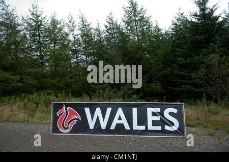 14. September 2012 - Teufelsbrücke - Mid-Wales: WRC Wales Rallye GB SS6 Myherin Bühne: Wales unterzeichnen im Wald. Stockfoto