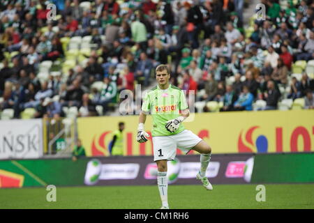 Danzig, Polen 15. September 2012 Lechia Gdansk Defet Piast Gliwice 1:2 bei polnischen Extraliga Fußballspiel auf PGE Arena Stadion. Torhüter Michal Buchalik während des Spiels Stockfoto