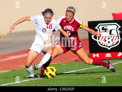 16. September 2012 - Albuquerque, NM, USA - 091612. UNM Lobos Vs New Mexico State Aggies Frauenfußball. Gespielt am Sonntag, 16. September 2012. (Kredit-Bild: © Adolphe Pierre-Louis/Albuquerque Journal/ZUMAPRESS.com) Stockfoto