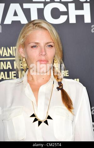 Phillips im Ankunftsbereich für END OF WATCH Premiere, Hollywood Boulevard, Los Angeles, CA 17. September 2012 beschäftigt. Foto von: Elizabeth Goodenough/Everett Collection Stockfoto