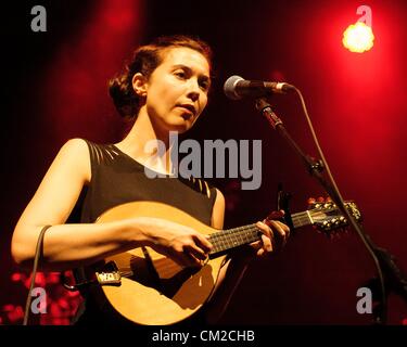 Lisa Hannigan spielt The Brighton Dome am 19.09.2012 im The Domw, Brighton. Personen im Bild: irischer Sänger, Songwriter und Musiker Lisa Margaret Hannigan. Bild von Julie Edwards Stockfoto