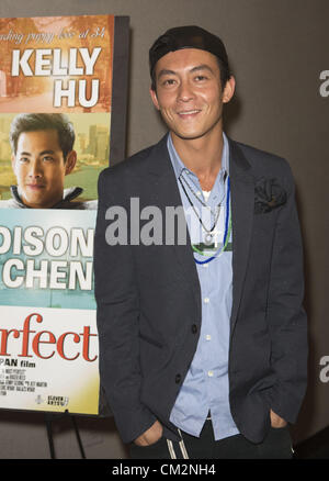 21. September 2012 - Los Angeles, Kalifornien (CA, USA - Schauspieler Edison Chen kommt bei der Eröffnung des fast perfekt in Los Angeles am Freitag, 21. September 2012. (Kredit-Bild: © Ringo Chiu/ZUMAPRESS.com) Stockfoto