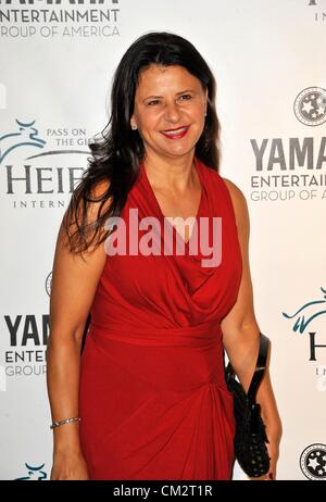 Tracey Ullman im Ankunftsbereich für über Hunger: ein Platz am Tisch, Montage Beverly Hills Hotel, Los Angeles, CA 21. September 2012. Foto von: Dee Cercone/Everett Collection Stockfoto