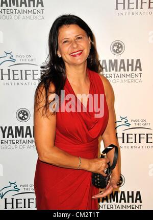 Tracey Ullman im Ankunftsbereich für über Hunger: ein Platz am Tisch, Montage Beverly Hills Hotel, Los Angeles, CA 21. September 2012. Foto von: Dee Cercone/Everett Collection Stockfoto