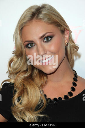 22. September 2012 - Los Angeles, Kalifornien, USA - Cassie Scerbo. AnnaLynne McCord veranstaltet '' Life is Love'' Partei am 22. September 2012 in Privathaus, West Hollywood, CA. USA. (Kredit-Bild: © TLeopold/Globe Photos/ZUMAPRESS.com) Stockfoto