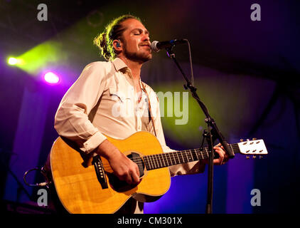 Sep 21, 2012 - Austin, Texas, US - Citizen Cope spielt live auf der Bühne bei Stubbs in Austin (Credit-Bild: © Sandra Dahdah/ZUMAPRESS.com) Stockfoto