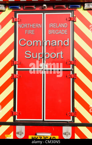 Bangor, County Down. 23.09.2012 - Zentrum Nordirland Feuer und Rettung Service Kommando und Kontrolle.  Notdienste halten 'Operation Diamond", einer gemeinsamen Übung vor der Küste von North Down. Während der Operation, eine simulierte Zusammenstoß zwischen einer Fähre mit 65 Passagiere und Besatzung und ein kleineres Boot aktiviert alle Zweige der Rettungsdienste, Aktionen zu koordinieren. Stockfoto