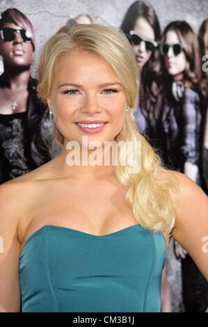 Kelli Goss Ankünfte PITCH PERFECT Premiere Arclight Hollywood Los Angeles CA 24. September 2012 Foto Elizabeth Stockfoto