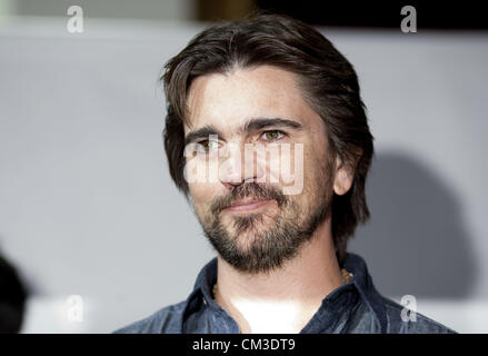 25. September 2012 vergibt - Los Angeles, Kalifornien, USA - Sänger Juanes während der Bekanntgabe der Nominierungen für die 13. Annual Latin Grammy, in Hollywood, Kalifornien 25. September 2012.  Die 13. Annual Latin Grammy Awards statt findet am 15 November in Las Vegas... ARMANDO ARORIZO (Kredit-Bild: © Armando Arorizo/Prensa Internacional/ZUMAPRESS.com) Stockfoto