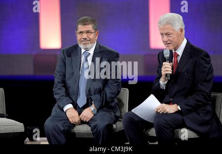 Bill Clinton, Mohamed Morsi in Anwesenheit für Clinton Global Initiative Annual Meeting - di, Sheraton Hotel, New York, NY 25. September 2012. Foto von: Kristin Callahan/Everett Collection Stockfoto