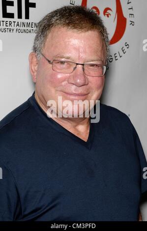 William Shatner im Ankunftsbereich für das Shakespeare-Center von Los Angeles präsentiert 22. einfach SHAKESPEARE, das Freud-Schauspielhaus, UCLA Campus, Los Angeles, Kalifornien, 27. September 2012. Foto von: Michael Germana/Everett Collection Stockfoto