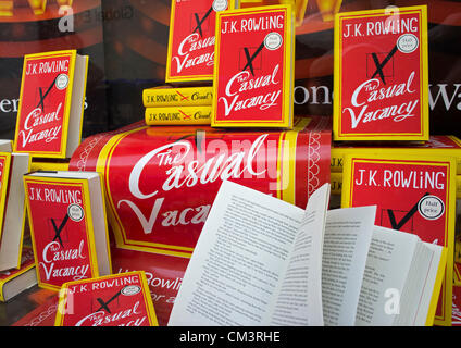 "Casual Vacancy" ist der neue Roman des Autors J.K.Rowling auf Verkauf in Truro, Cornwall, 28. September 2012 Stockfoto