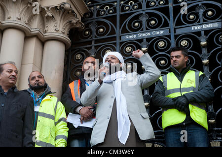 Bradford, UK. 28. September 2012. Mehrere Redner stimmhaft dort Wut auf den Film, der als Anti-Islam angesehen wird Stockfoto