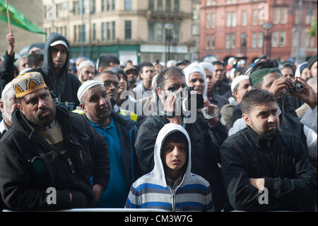 Bradford, UK. 28. September 2012. Ein friedlicher Protest viele verärgert durch den Film, die behauptete, es machte blasphemisch sein Stockfoto