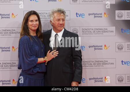 29. September 2012 - besuchen Sie San Sebastian, Baskenland, Spanien - Schauspieler Dustin Hoffman und Frau Anne Byrne Hoffman die besondere Donosti Lifetime Achievement Award Gala des 60. San Sebastian International Film Festival im Kursaal Palace während am 29. September 2012 in San Sebastian, Spanien. (Bild Kredit: Jack Abuin/ZUMAPRESS.com ©) Stockfoto