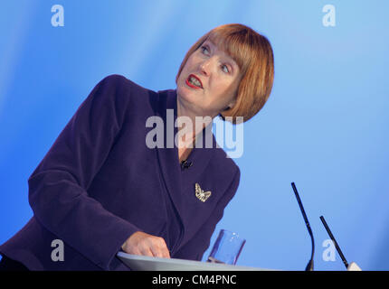 HARRIET HARMAN MP Schatten VIZEPREMIERMINISTER 4. Oktober 2012 MANCHESTER Stadtzentrum von MANCHESTER ENGLAND Stockfoto