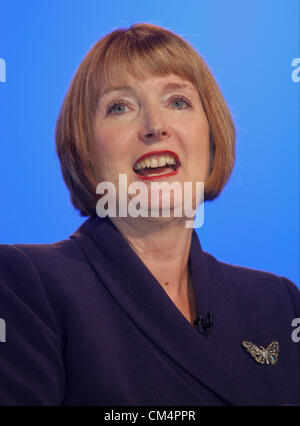 HARRIET HARMAN MP Schatten VIZEPREMIERMINISTER 4. Oktober 2012 MANCHESTER Stadtzentrum von MANCHESTER ENGLAND Stockfoto