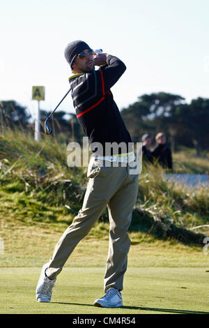 Carnoustie Golf Course, Schottland. 4. Oktober 2012. Schwimmer Michael Phelps gewann olympisches gold im Wettbewerb auf der Europäischen Tour Alfred Dunhill Links Championship Golfturnier, auf dem Carnoustie Golf Course gespielt. Obligatorische Kredit: Mitchell Gunn/ESPA/Alamy Live News Stockfoto