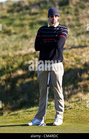 4. Oktober 2012. Olympiasieger Michael Phelps im Wettbewerb auf der Europäischen Tour Alfred Dunhill Links Championship Golfturnier, auf dem Carnoustie Golf Course gespielt. Obligatorische Kredit: Mitchell Gunn/ESPA Stockfoto