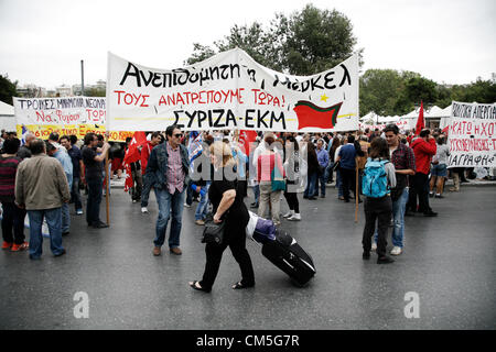 Thessaloniki, Griechenland. 9. Oktober 2012. Gewerkschaften und Oppositionsparteien im hoch verschuldeten Griechenland organisieren Demonstrationen im nördlichen Griechenland Stadt von Thessaloniki zum protest gegen einen geplanten 6-Stunden-Besuch von Bundeskanzlerin Angela Merkel heute in Athen. Bildnachweis: Konstantinos Tsakalidis / Alamy Live News Stockfoto