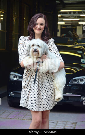 ASHLEIGH & PUDSEY Besuch ITV STUDIOS Programm heute Morgen um Buch zu fördern, ITV Studios Kent House oberen Boden London UK SE1 9LT 10. Oktober 2012 Stockfoto