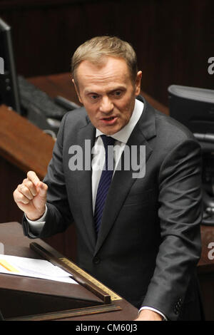 12. Oktober 2012. Warschau, Polen. Aussetzen des Premierministers und Vertrauensbeweis für die gegenwärtige Regierung im Parlament (Sejm). Auf dem Bild - Donald Tusk - polnischer Ministerpräsident Stockfoto