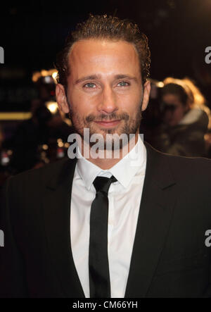 Matthias Schoenaerts auf dem BFI London Film Festival screening von "Rost und Knochen" im Odeon West End, London 13. Oktober 2012 Foto von Keith Mayhew Stockfoto