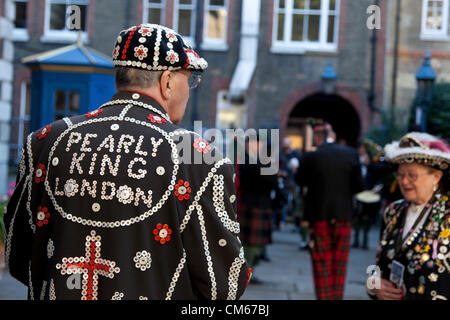 14. Oktober 2012, ernten Pearly Kings & Queens Festival St. Pauls Kirche, Covent Garden, London, UK. Stockfoto