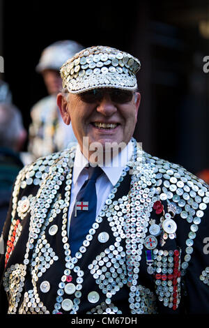 14. Oktober 2012, ernten Pearly Kings & Queens Festival St. Pauls Kirche, Covent Garden, London, UK. Stockfoto