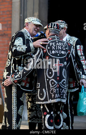 14. Oktober 2012, ernten Pearly Kings & Queens Festival St. Pauls Kirche, Covent Garden, London, UK. Stockfoto