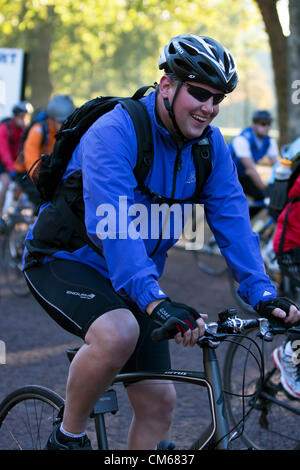 14. Oktober 2012, des Prinzen Vertrauen Palast zu Palast Charity Radtour, The Mall, London, UK Stockfoto