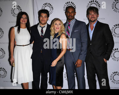 16. Oktober 2012 - Beverly Hills, Kalifornien, USA - Casey Wilson, Adam Pally, kommt Elisha Cuthbert, Zachary Knighton & Da für ein Abend mit "Happy End" und "Nicht das B in Wohnung 23 im Paley Center für Medien Vertrauen". (Kredit-Bild: © Lisa O'Connor/ZUMAPRESS.com) Stockfoto