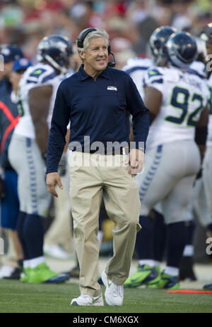 18. Oktober 2012 - San Francisco, CA, USA - Seattle Seahawks coach Pete Carroll während des Spiels gegen die San Francisco 49ers auf 18. Oktober 2012 im Candlestick Park in San Francisco, Kalifornien (Credit-Bild: © Paul Kitagaki Jr/Sacramento Bee/ZUMAPRESS.com) Stockfoto