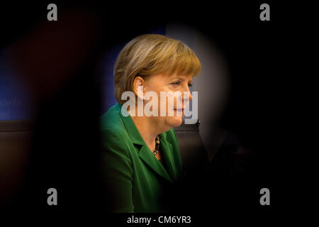 Angela Merkel, Bundeskanzlerin Deutschlands gibt eine Pressekonferenz am Freitagmittag auf der Tagung des Europäischen Rates in Brüssel, Justus-Lipsius-Gebäude. Foto: Jeff Gilbert. 19.10.2012. Brüssel, Belgien. Stockfoto