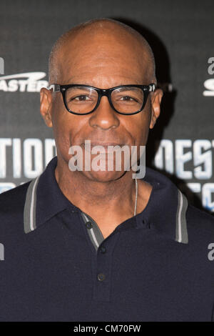 London, England, UK. Freitag, 19 Oktober 2012. Schauspieler Michael Dorn, der den Klington Lt Worf in Star Trek gespielt - Die nächste Generation. Ziel Star Trek London findet im ExCel Exhibition Centre in East London vom 19.-21. Oktober 2012. Sterne an der Eröffnung Fotoauftrag. Foto: Nick Savage/Alamy leben Nachrichten Stockfoto