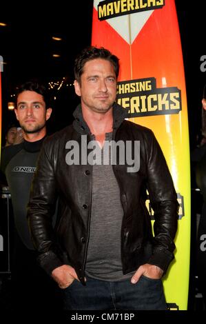 Los Angeles, Kalifornien. 18. Oktober 2012. Gerard Butler im Ankunftsbereich für Jagd MAVERICKS Premiere, Pacific The Grove Stadion 14, Los Angeles, CA 18. Oktober 2012. Foto von: Elizabeth Goodenough/Everett Collection Stockfoto