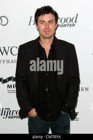 20. Oktober 2012 - Los Angeles, Kalifornien, USA - Casey Affleck besucht 2. jährlichen Reel Geschichten, Real Lives am 20. Oktober 2012, Milch Studios Los Angeles, CA. USA. (Kredit-Bild: © TLeopold/Globe Photos/ZUMAPRESS.com) Stockfoto