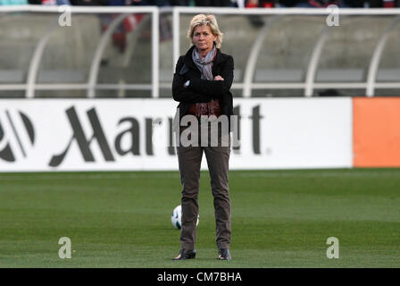 20.10.2012. Chicago, USA.  Deutschland Bundestrainer Silvia Neid (GER). Das USA Frauen Nationalmannschaft bestritt eine Frauen internationale Freundschaftsspiel Deutschland Frauen Nationalmannschaft im Toyota Park in Bridgeview, Illinois. Das Spiel endete mit einem 1: 1-Unentschieden. Stockfoto