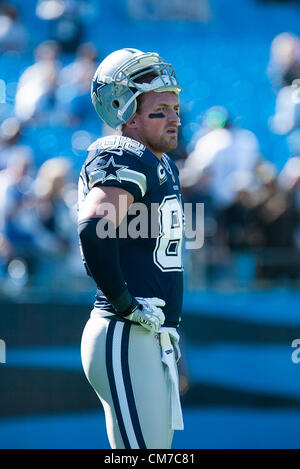 21. Oktober 2012 - Charlotte, North Carolina, USA - Cowboys TE JASON WITTEN (82) vor dem Start des Spiels gegen die Carolina Panthers. (Credit: © Anantachai Brown/ZUMAPRESS.com) Stockfoto