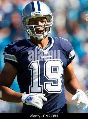 21. Oktober 2012 - Charlotte, North Carolina, USA - Cowboys WR MILES AUSTIN (19) bei den Dallas Cowboys vs. Carolina Panthers Football-Spiel.  Die Cowboys besiegen die Panthers 19 -14. (Credit: © Anantachai Brown/ZUMAPRESS.com) Stockfoto