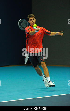 23.10.2012 Basel, Schweiz. Matthew Ebden von Australien in Aktion während der Swiss Indoors ATP World Tour 500 match zwischen Victor Hanescu Rumäniens und Matthew Ebden Australiens von St. Jakobshalle Stockfoto