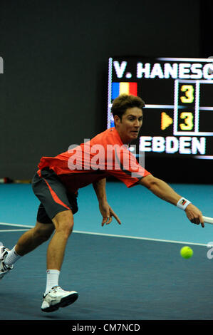 23.10.2012 Basel, Schweiz. Matthew Ebden von Australien in Aktion während der Swiss Indoors ATP World Tour 500 match zwischen Victor Hanescu Rumäniens und Matthew Ebden Australiens von St. Jakobshalle Stockfoto