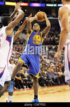 22. Oktober 2012 - Los Angeles, Kalifornien, USA - Krieger darauf Wache Jarrett Jack den Schuss setzt, wie die Los Angeles Clippers am Montag, 22. Oktober 2012 besuchen Golden State Warriors 88-71 im Staples Center in Los Angeles Kalifornien zu besiegen. (Kredit-Bild: © Burt Harris/Prensa Internacional/ZUMAPRESS.com) Stockfoto