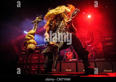 24. Oktober 2012 - Toronto, Ontario, Kanada - führen Sänger/Gitarrist der amerikanischen Metal-Band Black Label Society, ZAKK WYLDE funktioniert bei Kool Hous in Toronto (Credit-Bild: © Igor Vidyashev/ZUMAPRESS.com) Stockfoto