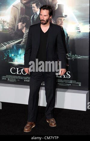 HOLLYWOOD, CA - 24. Oktober: Keanu Reeves kommt bei der Premiere von Warner Bros Pictures "Cloud Atlas" bei Graumans Chinese Theatre am 24. Oktober 2012 in Hollywood, Kalifornien. Stockfoto