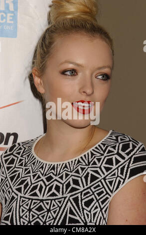 26. Oktober 2012 - Hollywood, Kalifornien, USA - Francesca Eastwood besucht die '' Frieden über Gewalt '' Event im Beverly Hills Hotel in Beverly Hills, Ca am Oktober 26,2012. 2012 (Kredit-Bild: © Phil Roach/Globe Photos/ZUMAPRESS.com) Stockfoto