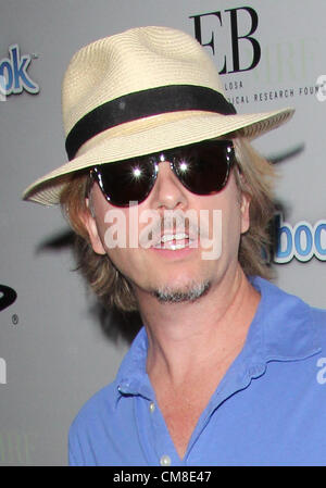 27. Oktober 2012 besucht - Los Angeles, Kalifornien, USA - David Spade EBMRF Team und PlayStation-Epic-Halloween-Party am 27. Oktober 2012 bei 7470 Beverly Boulevard, Los Angeles, Kalifornien. USA. (Kredit-Bild: © TLeopold/Globe Photos/ZUMAPRESS.com) Stockfoto